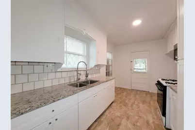 2816 Elser, Houston, TX 77009 - Photo 12