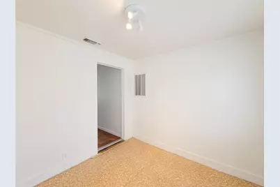 2816 Elser, Houston, TX 77009 - Photo 8
