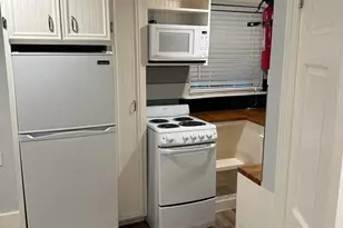 1107 13th St, Galveston, TX 77550 - Photo 4