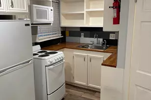 1107 13th St, Galveston, TX 77550 - Photo 2