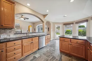 7907 N Wellington Ct, Houston, TX 77055 - Photo 8