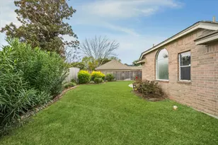 7907 N Wellington Ct, Houston, TX 77055 - Photo 32