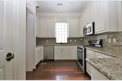 707 Welch, Houston, TX 77006 - Photo 10