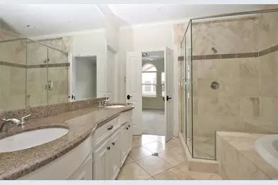 707 Welch, Houston, TX 77006 - Photo 14