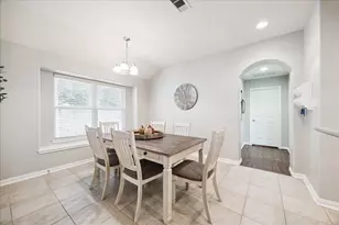 216 E Lantana Cir, Sealy, TX 77474 - Photo 8