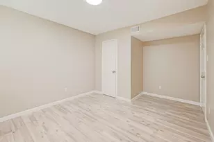2302 Brook View Ln, Sugar Land, TX 77479 - Photo 22