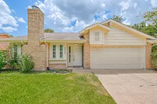 2302 Brook View Ln, Sugar Land, TX 77479 - Photo 2
