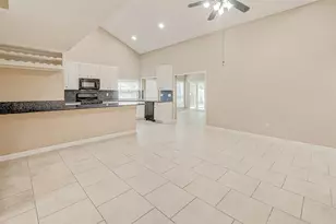 2302 Brook View Ln, Sugar Land, TX 77479 - Photo 10