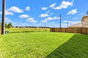 13223 Vuitton Ln, Houston, TX 77044 - Photo 24