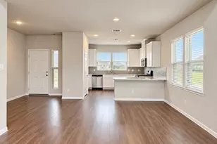 13223 Vuitton Ln, Houston, TX 77044 - Photo 8