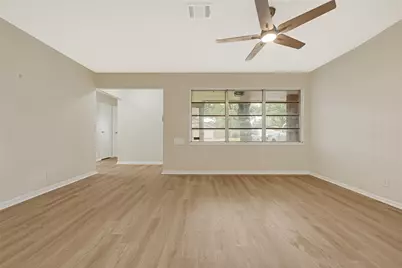 914 Peach Spring Drive, Houston, TX 77088 - Photo 4
