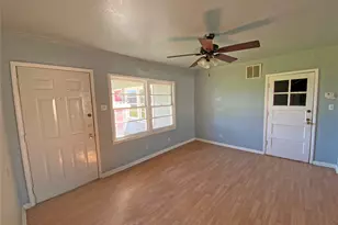 1736 Lynn Ln, Freeport, TX 77541 - Photo 4