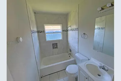 1736 Lynn Lane, Freeport, TX 77541 - Photo 14