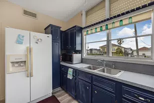 16703 Curlew Road Rd, Jamaica Beach, TX 77554 - Photo 6