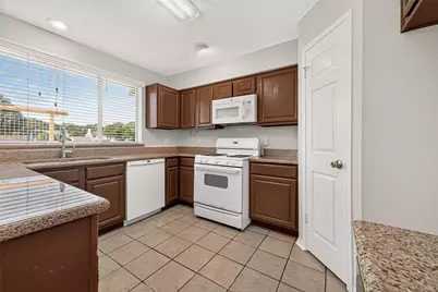 16026 Sweetwater Creek Drive, Houston, TX 77095 - Photo 20