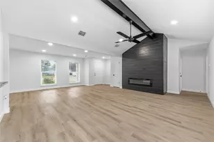 9607 Kemp Forest Dr, Houston, TX 77080 - Photo 6