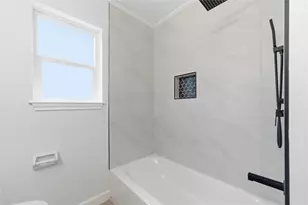 9607 Kemp Forest Dr, Houston, TX 77080 - Photo 20
