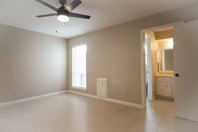 7310 Westbranch Drive, Houston, TX 77072 - Photo 14