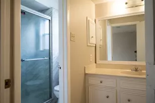 7310 Westbranch Dr, Houston, TX 77072 - Photo 16