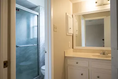 7310 Westbranch Drive, Houston, TX 77072 - Photo 16