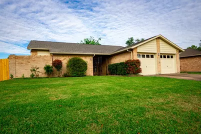 7310 Westbranch Drive, Houston, TX 77072 - Photo 2