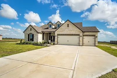 2475 Diamond D, Beaumont, TX 77713 - Photo 2