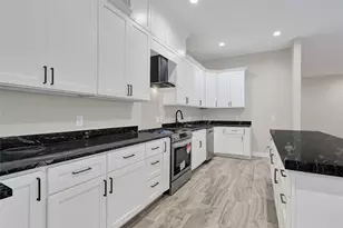 7045 Cayton St, Houston, TX 77061 - Photo 10