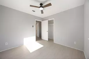 2302 Green Knoll Dr, Houston, TX 77067 - Photo 20