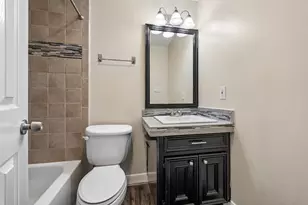 1017 Nantucket Dr, Houston, TX 77057 - Photo 18