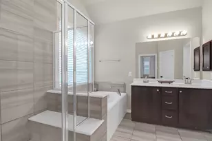 8406 Hunters Cliff Dr, Baytown, TX 77521 - Photo 10