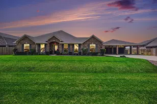 3615 Los Cabos Blvd, Dickinson, TX 77539 - Photo 1