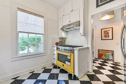 4804 Crockett Boulevard, Galveston, TX 77551 - Photo 14