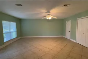 4665 Glen Oaks Cir, Beaumont, TX 77708 - Photo 10