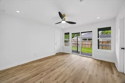 1107 Cordell Street, Houston, TX 77009 - Photo 10
