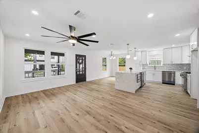 1107 Cordell Street, Houston, TX 77009 - Photo 6