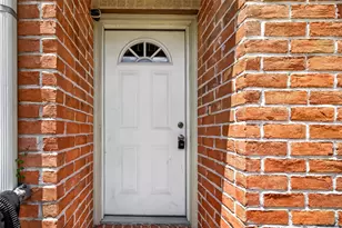 3501 Link Valley Dr., Houston, TX 77025 - Photo 2