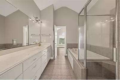 3501 Link Valley Drive #303, Houston, TX 77025 - Photo 18