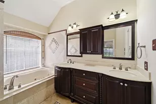 14015 Crown Glen Ct, Houston, TX 77062 - Photo 30