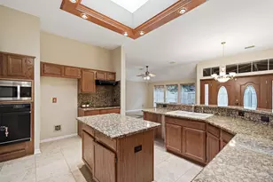 14015 Crown Glen Ct, Houston, TX 77062 - Photo 16