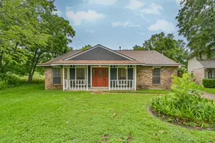 8402 Pine Shores Dr, Humble, TX 77346 - Photo 2