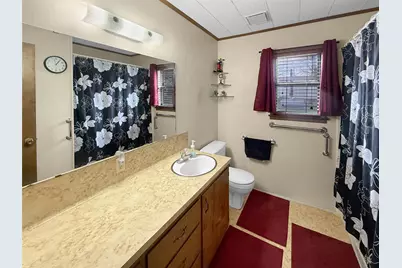 130 Elm Street, Flatonia, TX 78941 - Photo 10