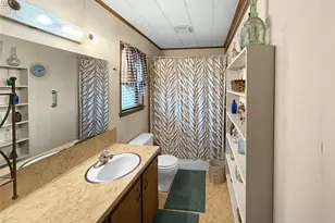 130 Elm St, Flatonia, TX 78941 - Photo 8