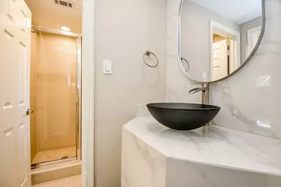 2094 Brentwood Drive, Houston, TX 77019 - Photo 32