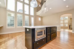 2094 Brentwood Dr, Houston, TX 77019 - Photo 24