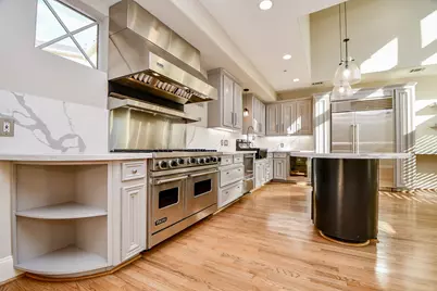 2094 Brentwood Drive, Houston, TX 77019 - Photo 20