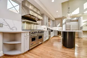 2094 Brentwood Dr, Houston, TX 77019 - Photo 20