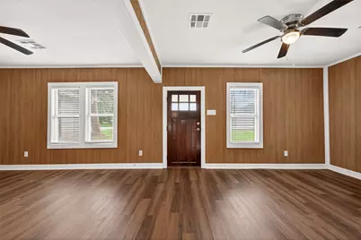 8111 Main Street, Needville, TX 77461 - Photo 6