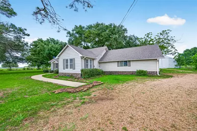8111 Main Street, Needville, TX 77461 - Photo 4