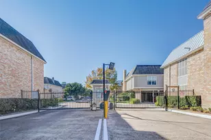 2234 S Piney Point Rd, Houston, TX 77063 - Photo 22