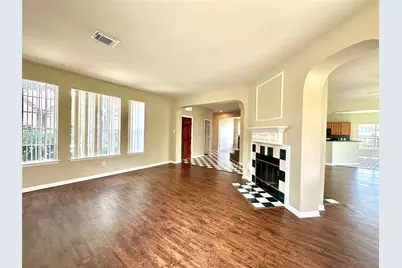 8303 Cliffshire Court, Houston, TX 77083 - Photo 10